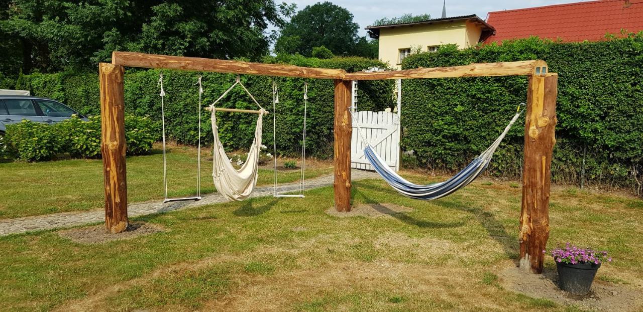 Pokoje Goscinne U Anny Darłowo Exteriör bild