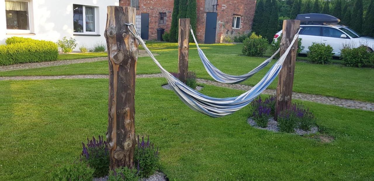 Pokoje Goscinne U Anny Darłowo Exteriör bild